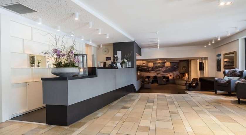 Imagen de los interiores del Hotel Stranda. Foto 20