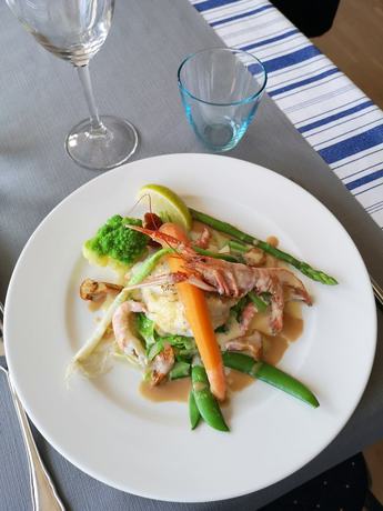 Imagen del bar/restaurante del Hotel Strandby Badehotel. Foto 14