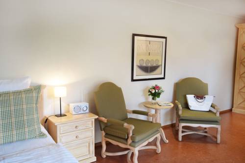 Imagen de la habitación del Hotel Strandgr&uuml;n Golf- and Spa Resort. Foto 10