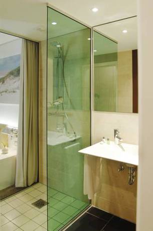 Imagen de la habitación del Hotel Strandgut Resort. Foto 5