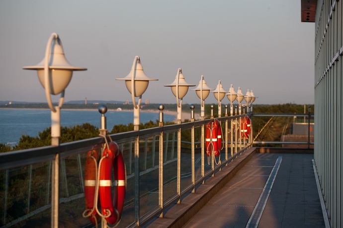 Imagen de los exteriores del Hotel Strandhotel Ahlbeck. Foto 8