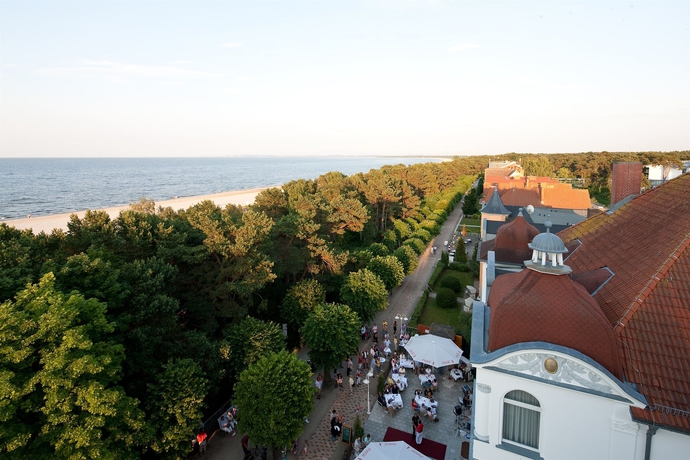 Imagen de los exteriores del Hotel Strandhotel Ahlbeck. Foto 10