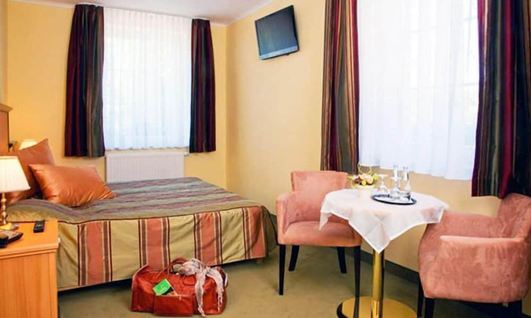 Imagen de la habitación del Hotel Strandhotel Buckow. Foto 11