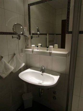 Imagen de la habitación del Hotel Strandhotel Dageb&uuml;ll. Foto 8