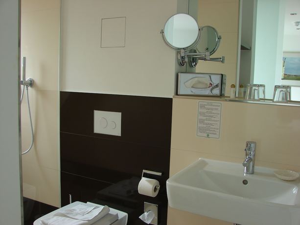 Imagen de la habitación del Hotel Strandhotel Dranske. Foto 13
