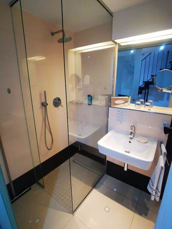 Imagen de la habitación del Hotel Strandhotel Dranske. Foto 17