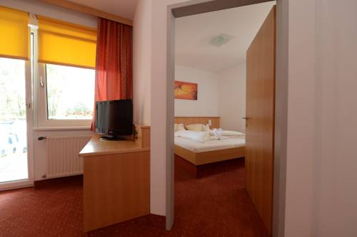 Imagen de la habitación del Hotel Strandhotel Faak. Foto 11