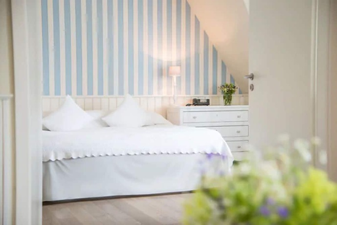 Imagen de la habitación del Hotel Strandhotel Gl&uuml;cksburg, Gl&uuml;cksburg. Foto 15