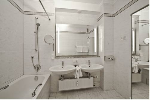 Imagen de la habitación del Hotel Strandhotel Monbijou. Foto 2