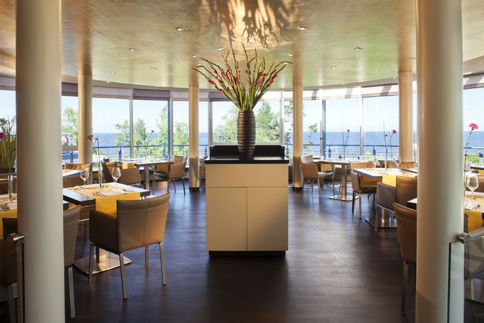 Imagen de los interiores del Hotel Strandhotel Ostseeblick. Foto 11