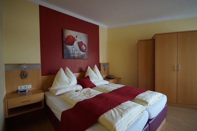 Imagen de la habitación del Hotel Strandhotel Schabus, Velden am W&ouml;rthersee. Foto 9