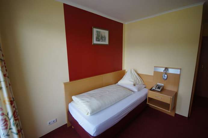 Imagen de la habitación del Hotel Strandhotel Schabus, Velden am W&ouml;rthersee. Foto 12