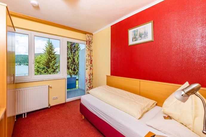 Imagen de la habitación del Hotel Strandhotel Schabus, Velden am W&ouml;rthersee. Foto 13