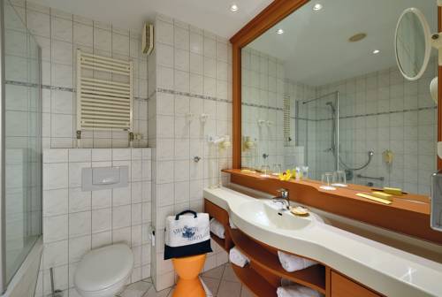 Imagen de la habitación del Hotel Strandhotel Seerose. Foto 14