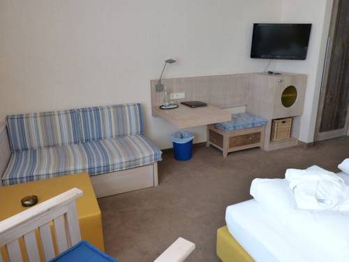 Imagen de la habitación del Hotel Strandhotel Vierjahreszeiten. Foto 6