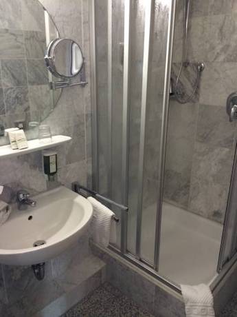 Imagen de la habitación del Hotel Strandhotel Vierjahreszeiten. Foto 7