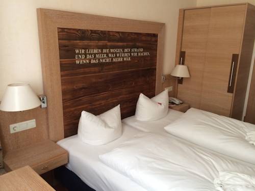 Imagen de la habitación del Hotel Strandhotel Vierjahreszeiten. Foto 10