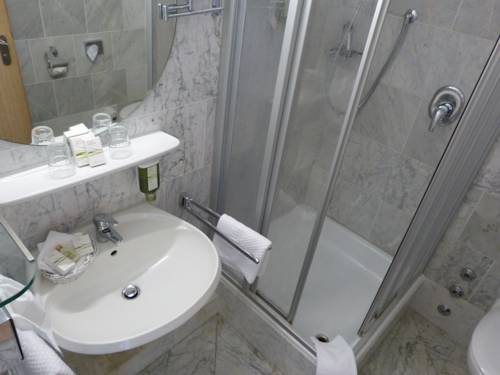 Imagen de la habitación del Hotel Strandhotel Vierjahreszeiten. Foto 16