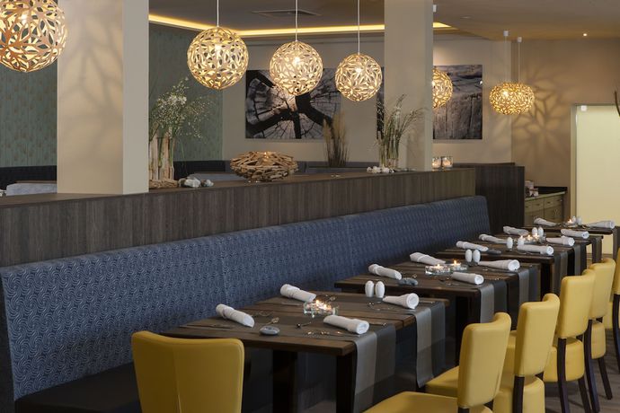 Imagen del bar/restaurante del Hotel Strandhotel Weissenh&auml;user Strand. Foto 4