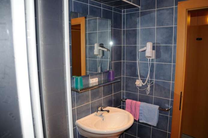 Imagen de la habitación del Hotel Strandhotel Weyregg. Foto 10