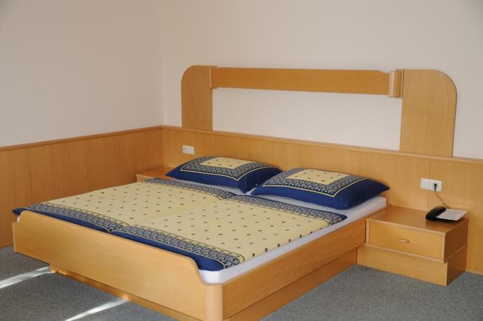 Imagen de la habitación del Hotel Strandhotel Weyregg. Foto 12