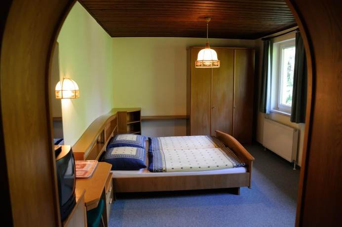 Imagen de la habitación del Hotel Strandhotel Weyregg. Foto 14