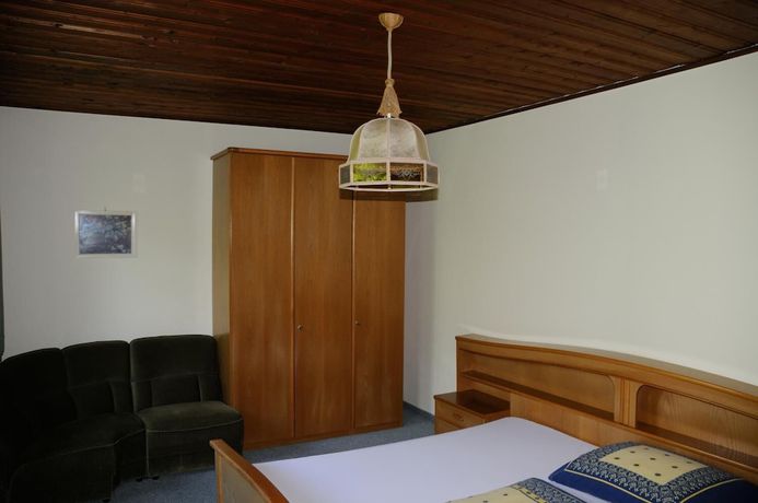 Imagen de la habitación del Hotel Strandhotel Weyregg. Foto 18