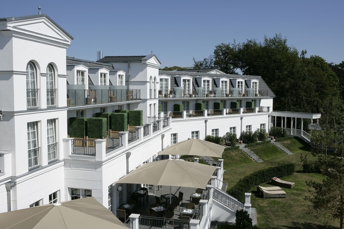 Imagen de los exteriores del Hotel Strandhotel Zingst. Foto 8