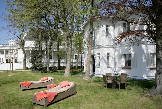 Imagen de los exteriores del Hotel Strandhotel Zingst. Foto 12