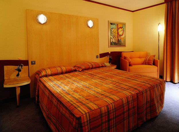 Imagen de la habitación del Hotel Strasbourg. Foto 9