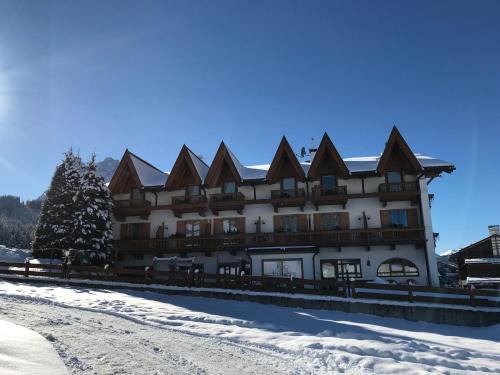 Imagen general del Hotel Strasser, Dolomiti di Sesto - Alta Pusteria. Foto 3