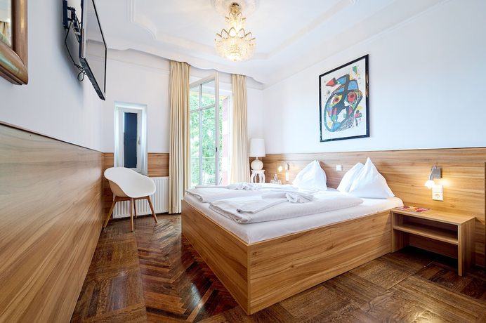 Imagen de la habitación del Hotel Strasser. Foto 3