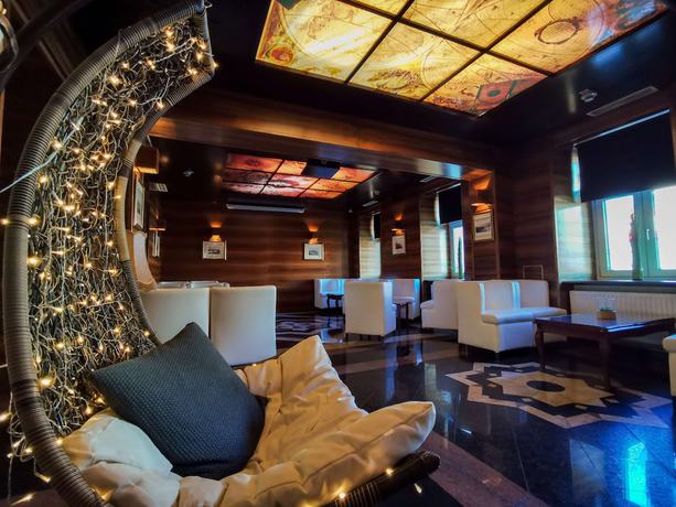 Imagen de los interiores del Hotel Strasser. Foto 14