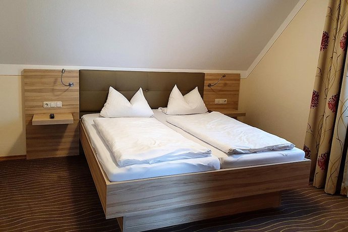 Imagen de la habitación del Hotel Strasshof. Foto 7