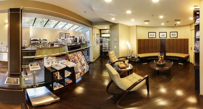 Imagen de los interiores del Hotel Strata. Foto 18