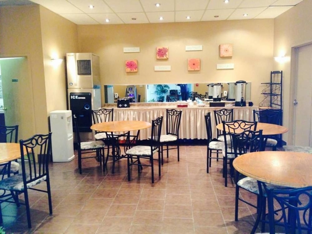 Imagen del bar/restaurante del Hotel Strata, Kingston. Foto 1