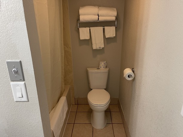 Imagen de la habitación del Hotel Stratford House Inn Branson. Foto 14