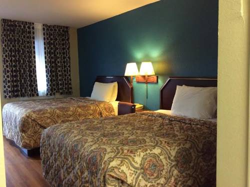 Imagen de la habitación del Hotel Stratford House Inn and Suites. Foto 1