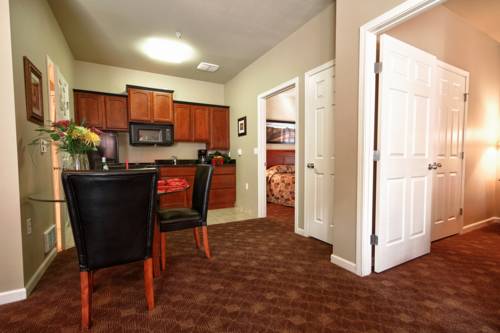 Imagen de la habitación del Hotel Stratford Suites Spokane Airport. Foto 7