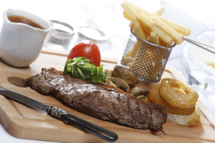 Imagen del bar/restaurante del Hotel Strathaven. Foto 11