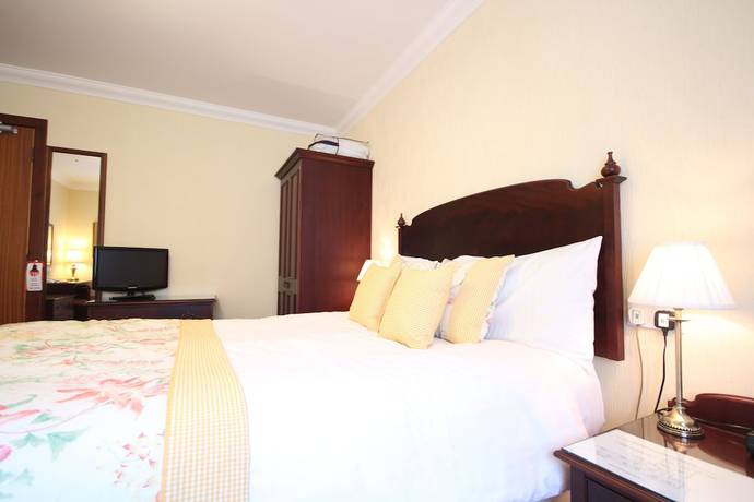 Imagen de la habitación del Hotel Strathburn Hotel Inverurie by Compass Hospitality. Foto 13