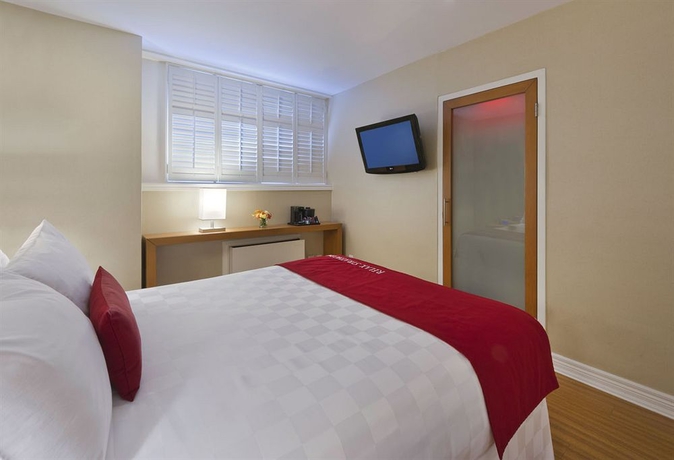 Imagen de la habitación del Hotel Strathcona, Toronto. Foto 6