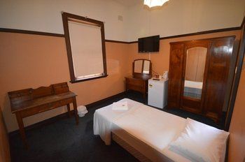 Imagen de la habitación del Hotel Strathfield. Foto 12