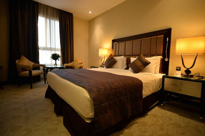 Imagen de la habitación del Hotel Strato By Warwick. Foto 9