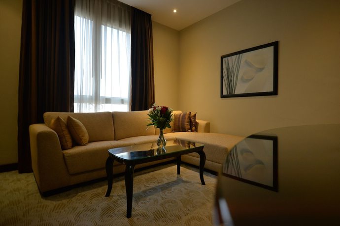 Imagen de la habitación del Hotel Strato By Warwick. Foto 11