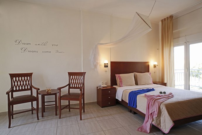 Imagen de la habitación del Hotel Stratos, Afitos. Foto 12