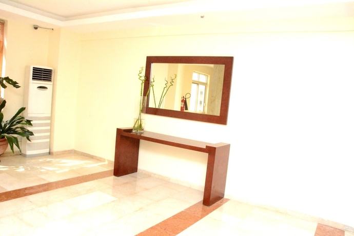 Imagen del bar/restaurante del Hotel Stratton Asokoro. Foto 2