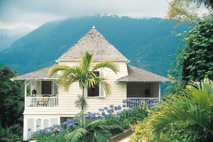 Imagen de los exteriores del Hotel Strawberry Hill. Foto 8