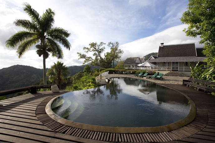 Imagen de los exteriores del Hotel Strawberry Hill. Foto 10