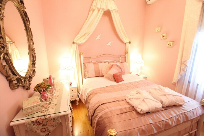 Imagen de la habitación del Hotel Strawberry Patch. Foto 31